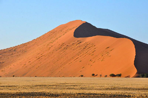 NAMIBIA: WĘDRÓWKA PO WYDMACH