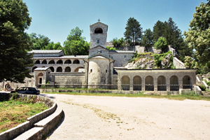 CZARNOGÓRA: CETYNIA – STOŁECZNE MIASTECZKO