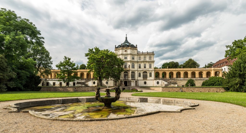 Zamek w Plaskowicach