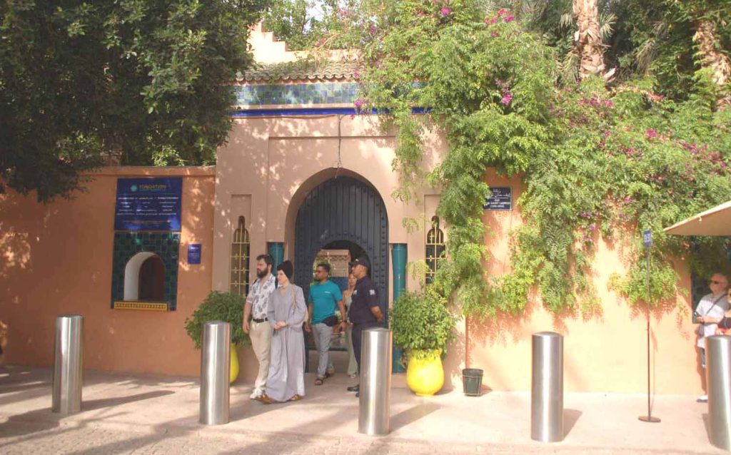 Ogród Majorelle w Marrakeszu w Maroku, wejście