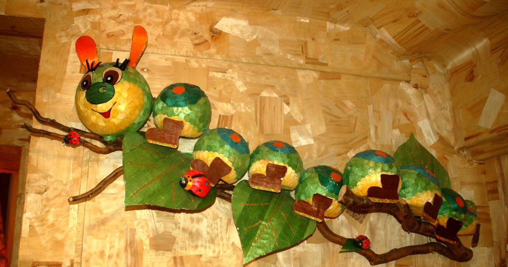 Osikowa Dolina. Jedna z dekoracji ściennych Aspen Art