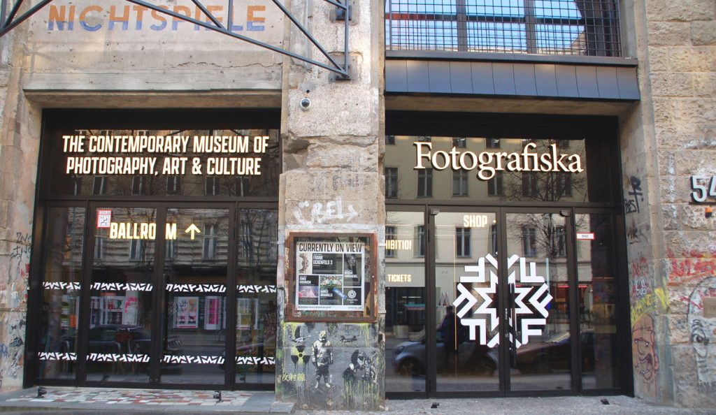 Berlin, wejście do muzeum - galerii Fotografiske
