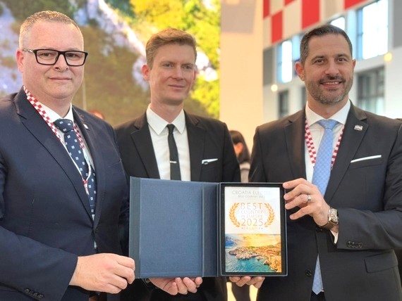 Wręczenie nagrody European Best Destinations ©CNTB