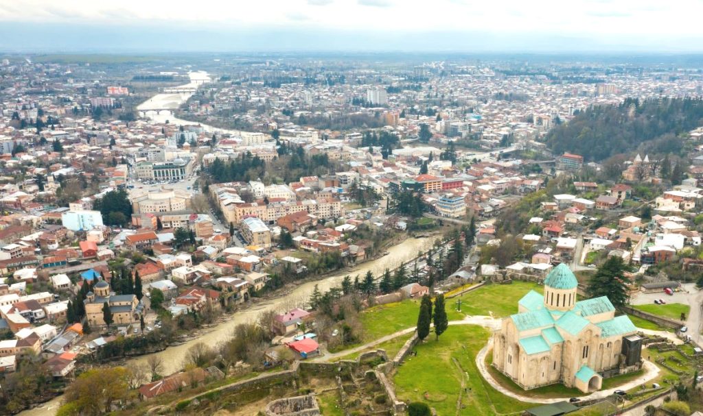 Kutaisi z lotu ptaka. Fot. GNOT