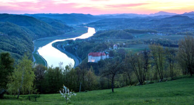 Widok-na-zamek-Rajhenburg-©Jost-Gantar.