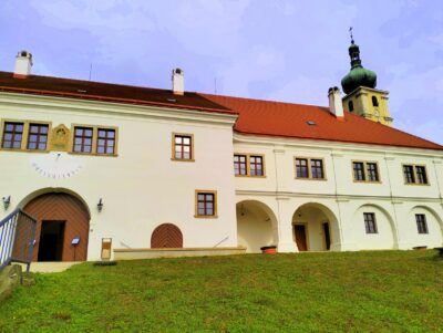 Czachtice-dwor-Daszkovicow-