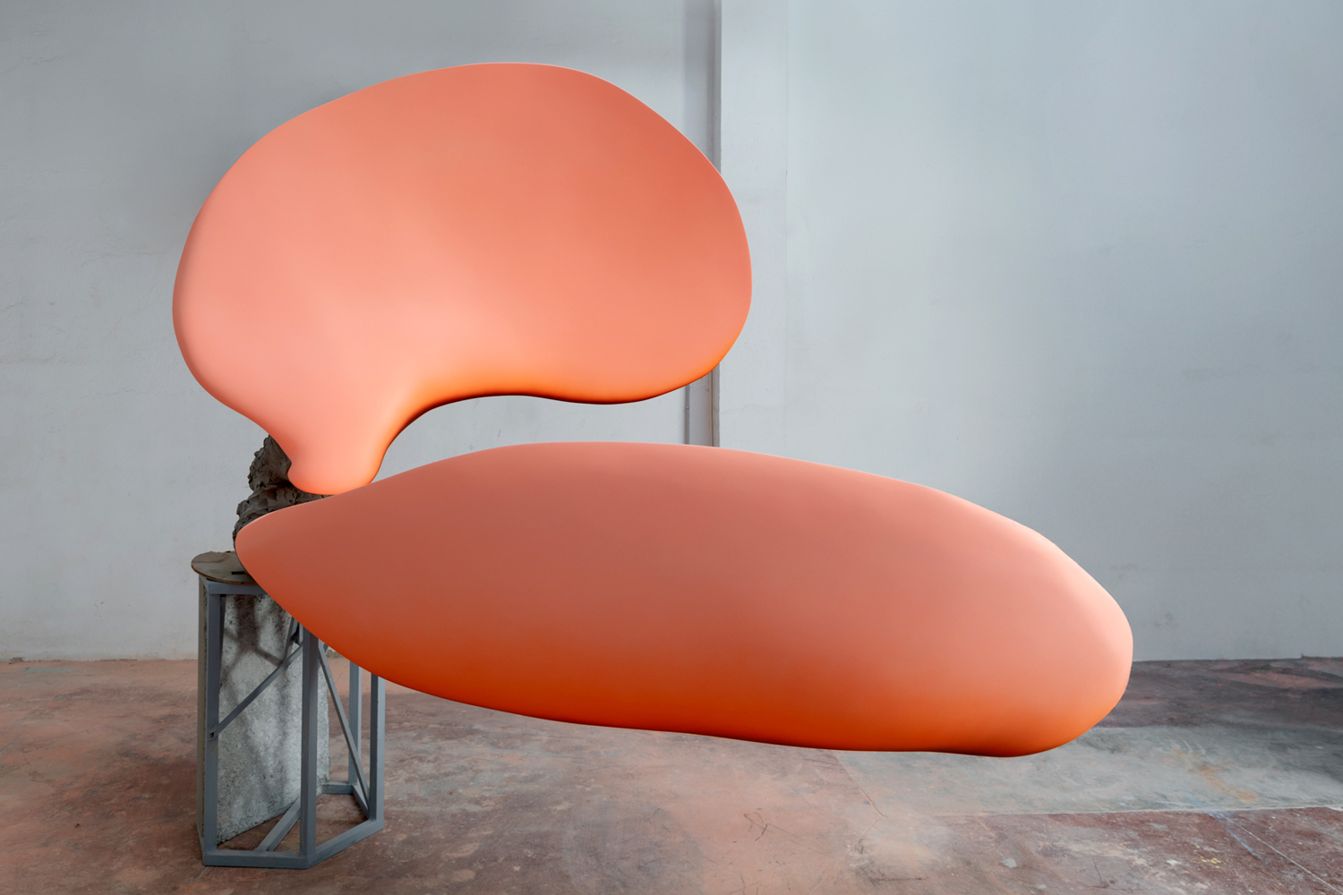 Teresa Solar Abboud. Boring Machina